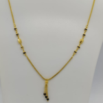BLACK BEADS GOLD CHAIN